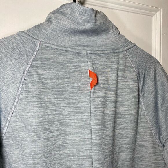 OROS Astra Funnel Neck Solarcore Insulated Pullover in Titanium Heather - Picture 14 of 16